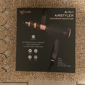 IonLuxe 4-in1 Styler